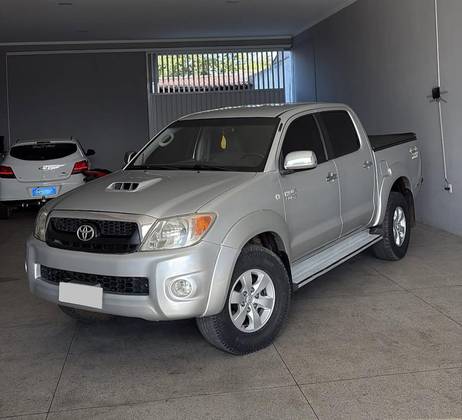 TOYOTA HILUX 3.0 SRV 4X4 CD 16V TURBO INTERCOOLER DIESEL 4P AUTOMÁTICO TOYOTA HILUX 3.0 SRV 4X4 CD 16V TURBO INTERCOOLER DIESEL 4P AUTOMÁTICO